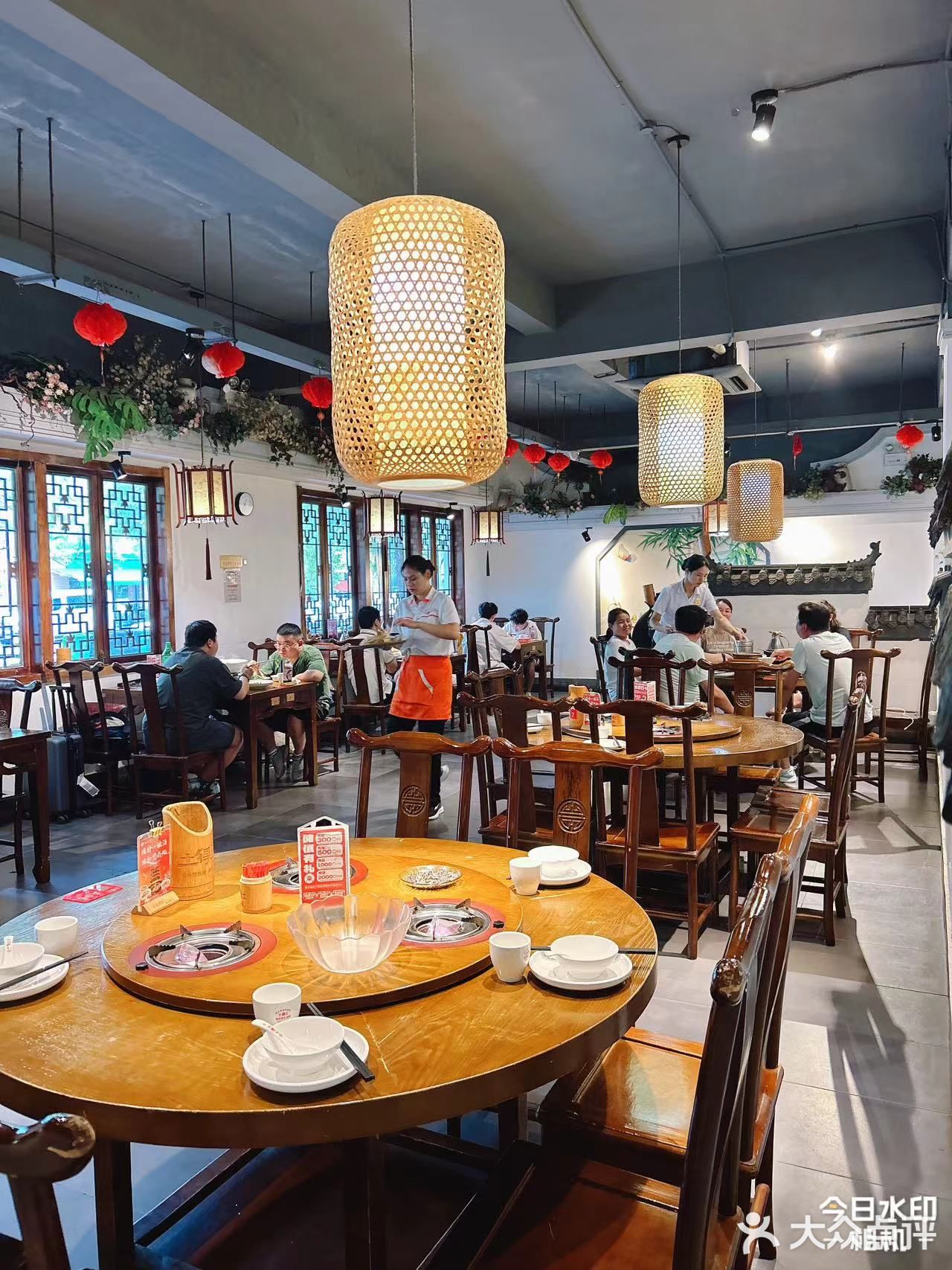 一家在小区门口的宝藏餐厅，