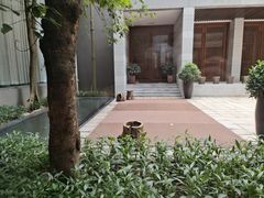 -广州卡丽酒店(大金钟路地铁站店)
