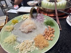 -得意咚瓜·顺德鱼生·冬瓜火锅(深圳首店)