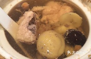 Braised Chicken with Chestnuts