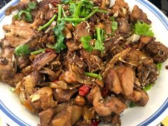 -八两八金·莱芜特色炒鸡(市南漳浦路店)
