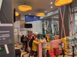 -反弹蹦床公园·亲子乐园·团建·派对(尚品奥莱店)