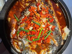 -鸣记脆皮烤鱼(三八广场店)