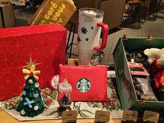 -星巴克臻选(上海合生汇1F店)