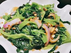 马拉盏炒通菜-大头虾越式风味餐厅(光明广场店)