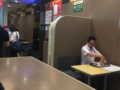 大堂-麦当劳(华融店)