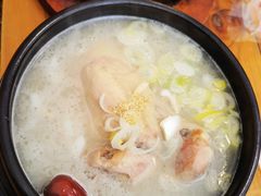 -长寿参鸡汤(朝韩风情街店)