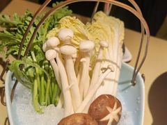 -余欢领鲜火锅(新街口店)