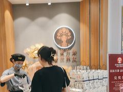 -霸王茶姬(大连万象汇店)