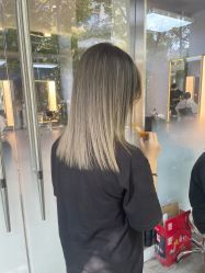 -苑苑发型设计