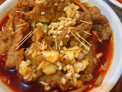 土冒嫩牛肉-炉小二铜锅牛蛙•川湘菜(三里屯店)
