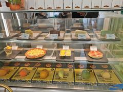 面包甜点陈列柜-猫王榴莲世家(三里屯SOHO商场店)