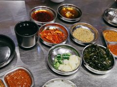 -哈哈碳都·牛肋条无限自助烤肉(台江万达店)