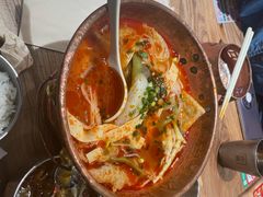 -成都你六姐·牛肉冒菜(信泰中心商场店)