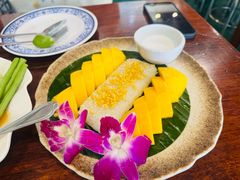 -Dang restaurant (patong phuket)