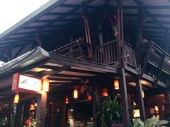 -Dash Teak House