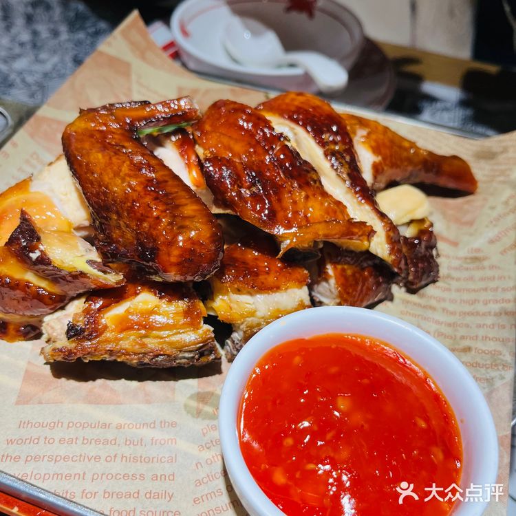 氛围感拉满的一家江南菜馆[调皮]很有客栈风