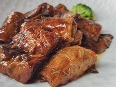 -楼外楼·停车场