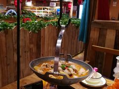 -老滇山寨•云南特色菜•地方菜•民族风情歌舞表演(金碧店)