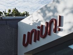 -UNI UNI(环亚凯瑟琳店)