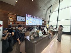 -抱抱地球咖啡馆(国家海洋博物馆店)