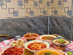 -阆辣荟餐饮(老味道8年·古城店)