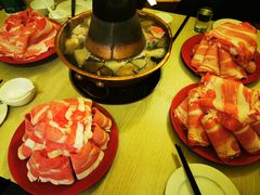 -洞庭洲·防空洞火锅·烧烤·铜锅涮肉(新百广场店)