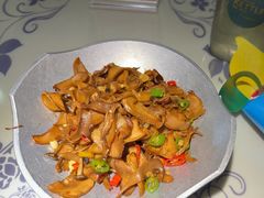 -卢大鲜鱼头捞饭(美利广场店)