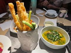 笔筒色拉-穹六人间 people 6(岳阳路店)