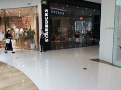 -星巴克臻选(成都来福士店)