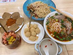 -贵凤凰贵州米粉(五道口店)