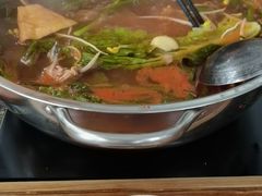 -苗伯妈酸汤火锅