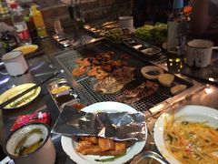 -马路牙子烧烤音乐酒馆(望京店)