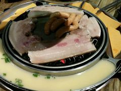 五花肉-哈哈碳都·牛肋条无限自助烤肉(台江万达店)