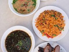 -爆炸头阿姨小四川正宗川味小吃(无任何分店)