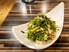 豆苗和鸡胸肉色拉-BomBa意大利餐厅