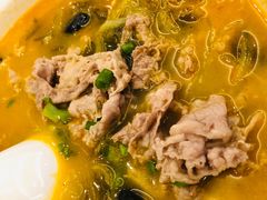 酸汤肥牛-鹿港小镇(金虹桥国际中心店)