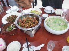 -湖南人家湘菜馆(镇江路店)