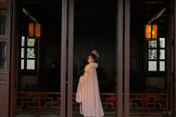 -一揽芳华汉服旗袍体验馆(拙政园店)