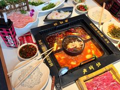 -老牌坊云南鱼豆花火锅(哈西万达店)
