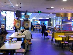 大堂-麦当劳(杭州东站高铁店)