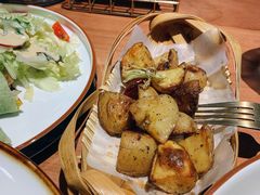 迷迭香烤土豆-POKEE VIA&Brunch·维娅(重庆来福士店)
