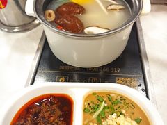 -百品聚旋转火锅(万德庄店)