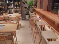 用餐区-人间酒暖·Go blanc·烧鸟·深夜食堂(陆家嘴店)