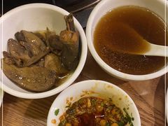-菌海森林·非遗野生菌火锅(西山区滇池路摩根道店)
