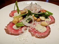 薄切小牛肉配金枪鱼酱-8PINTS八品脱·日料·烧鸟·精酿小酒馆(莘庄店)