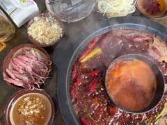-黄潇洒老火锅(九眼桥宏济巷店)