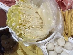 -鸡遇虾煲干锅火锅(小寨金莎店)