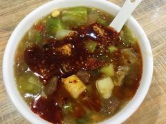 多加辣子更香-刘老虎肉丸糊辣汤(总店)
