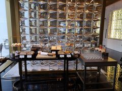 面包甜点陈列柜-Garden Lounge(尼依格罗香港美利酒店)